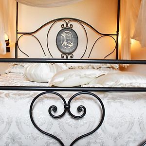 Camera con letto queen size